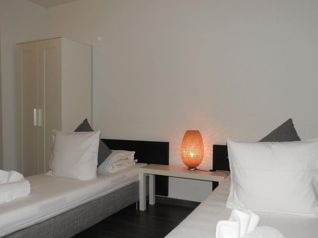 Inside Five Aparthotel Zurich Exterior photo